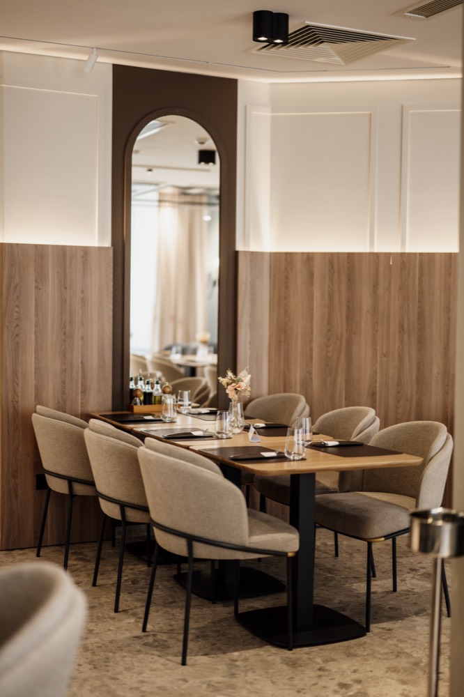 Salle de restaurant, photo d'illustration